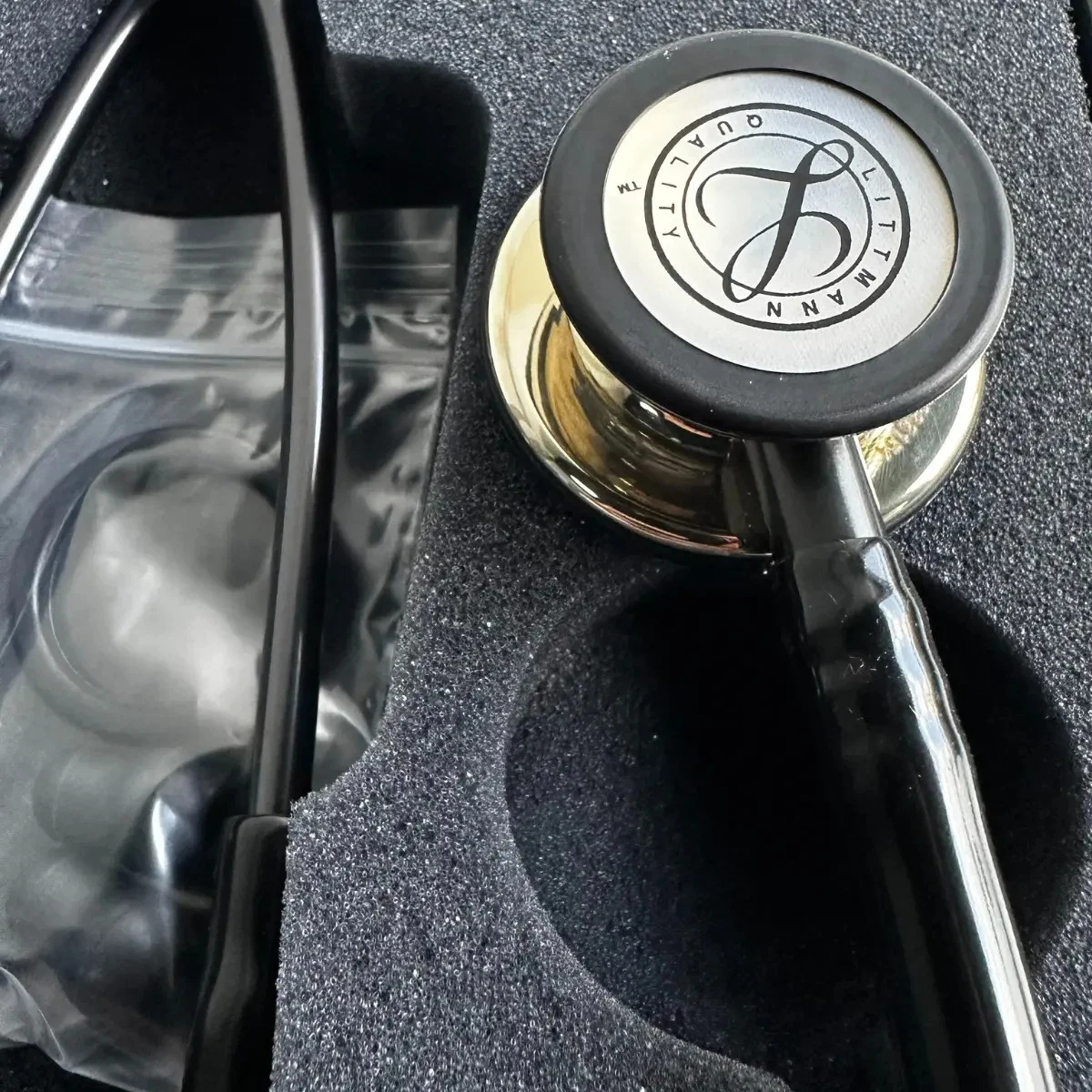 Estetoscópio Littmann Classic III 5861 Black Champagne